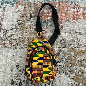 Unisex small shoulder bag